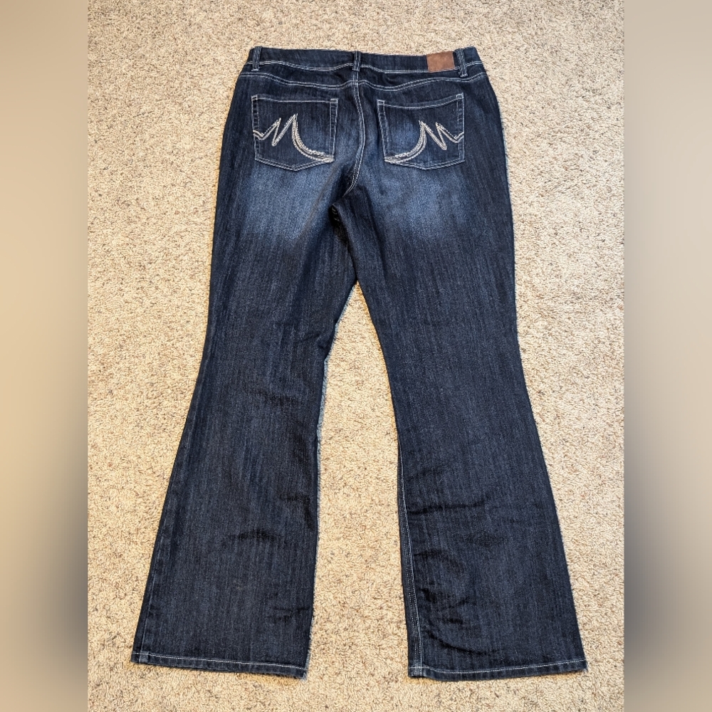 Maurice’s High Rise Dark Medium Wash Jeans SZ 16 Long - Picture 8 of 10